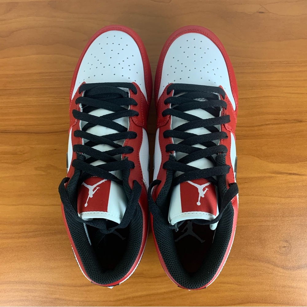 Nike Air Jordan 1 Low TD “Chicago” Football Cleats - Picture 5 of 12